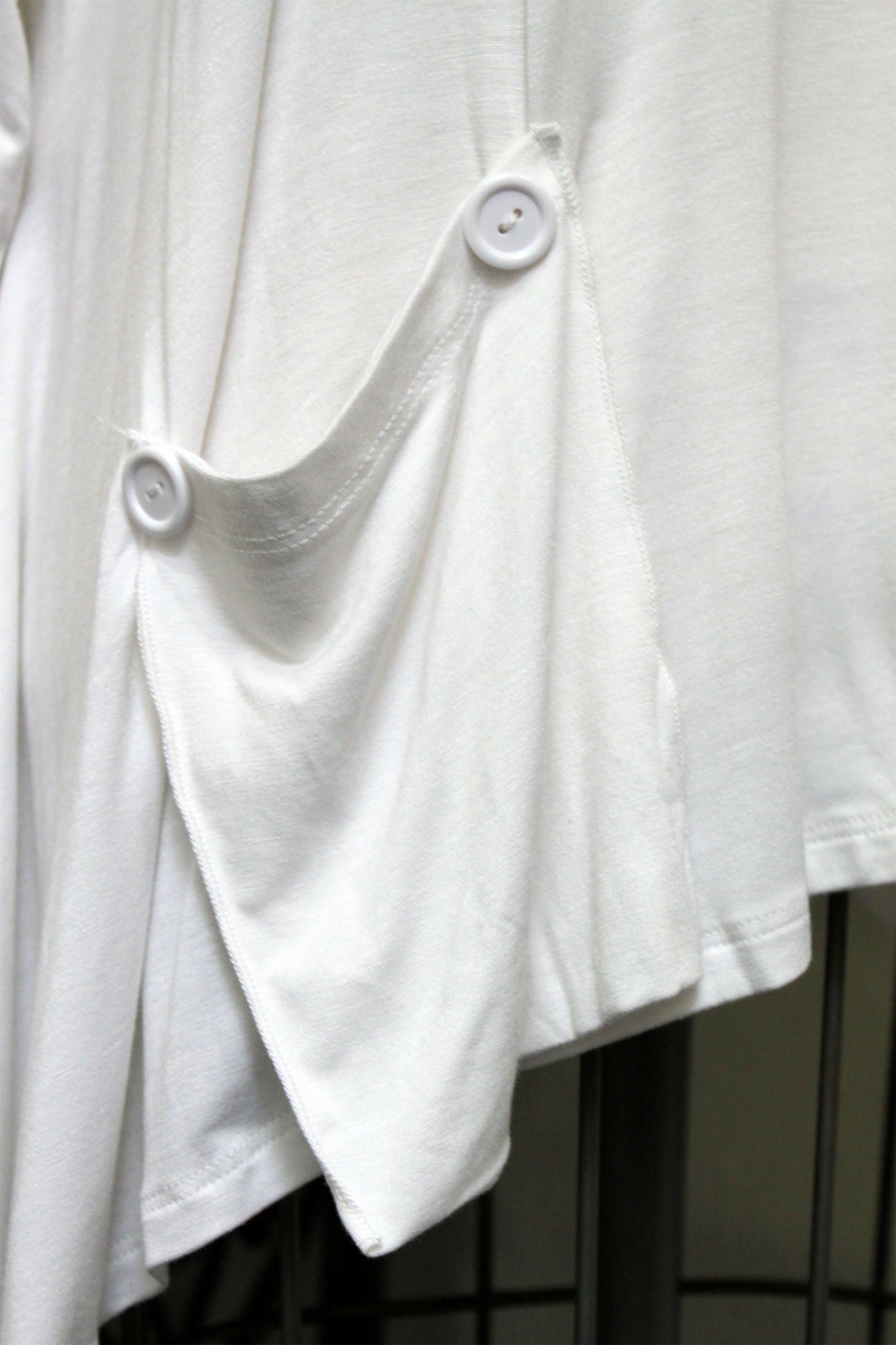 Stylish & Comfortable Tunic, Front Pockets Tunic, Full Figure Wear,Plus Size Tunic, Lagen Look Tunic Top.