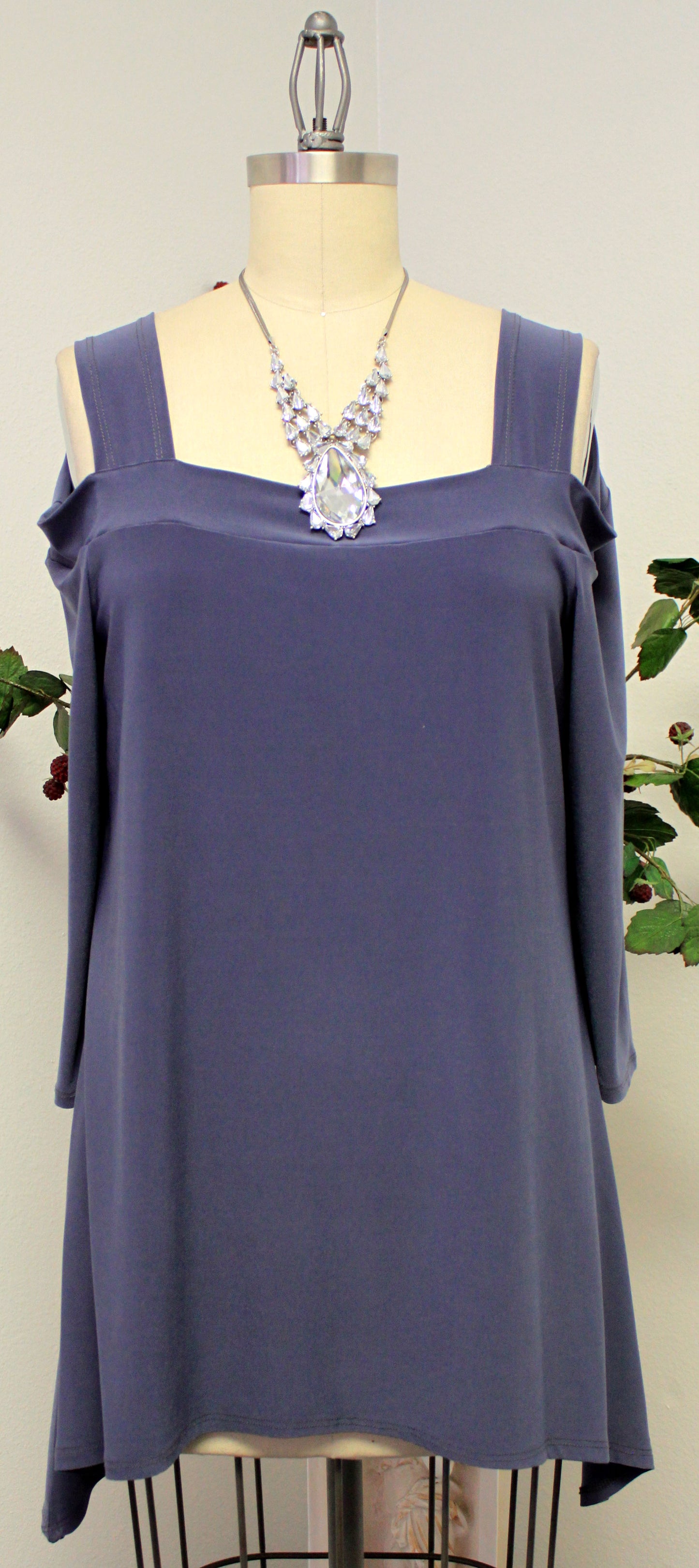 Classic Cold shoulder Plus size Tunic top with cut out details to the shoulders. S to 3XL